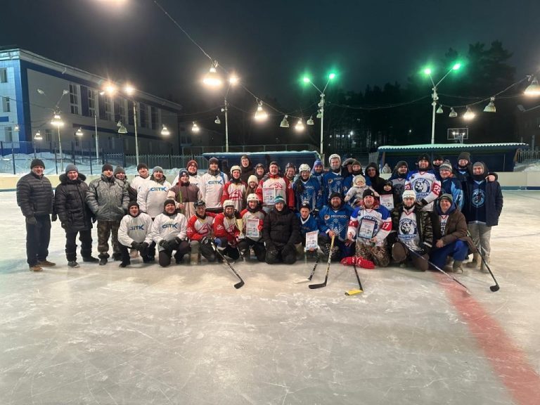 41 матч и 608 голов: итоги рекордного чемпионата города по хоккею на валенках